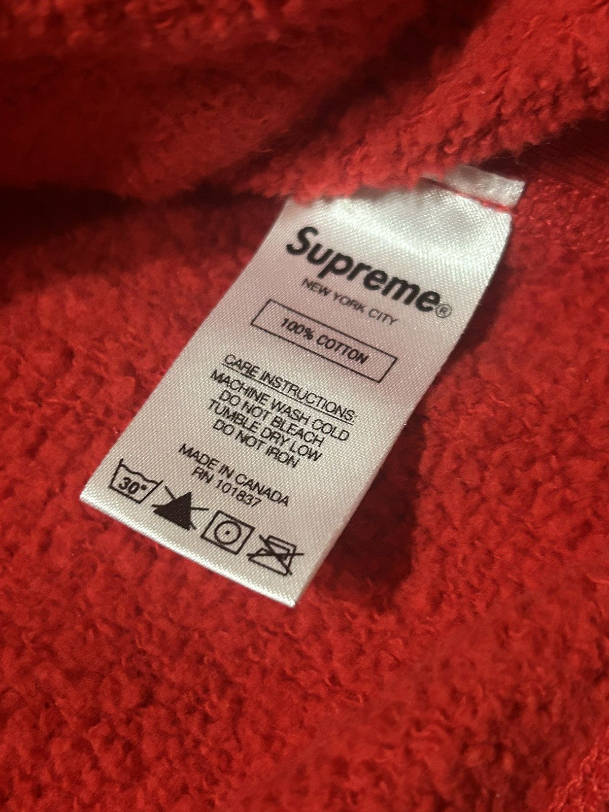 Supreme Supreme x Kaws Box Logo Sz Medium Size US M / EU 48-50 / 2 - 4 Thumbnail