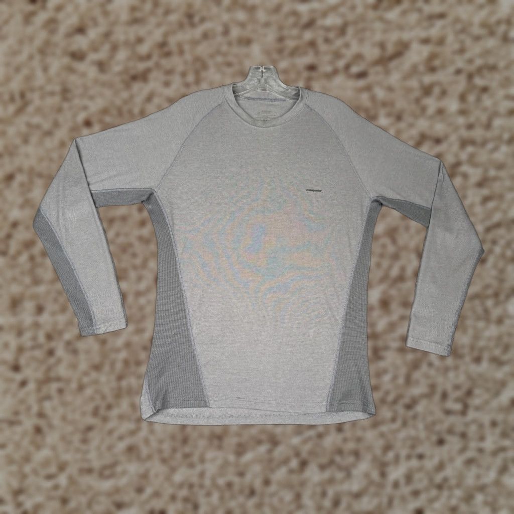 Patagonia Patagonia Shirt Men Medium Gray Polyester Long Sleeve Crew Neck Base Layer Size US M / EU 48-50 / 2 - 1 Thumbnail