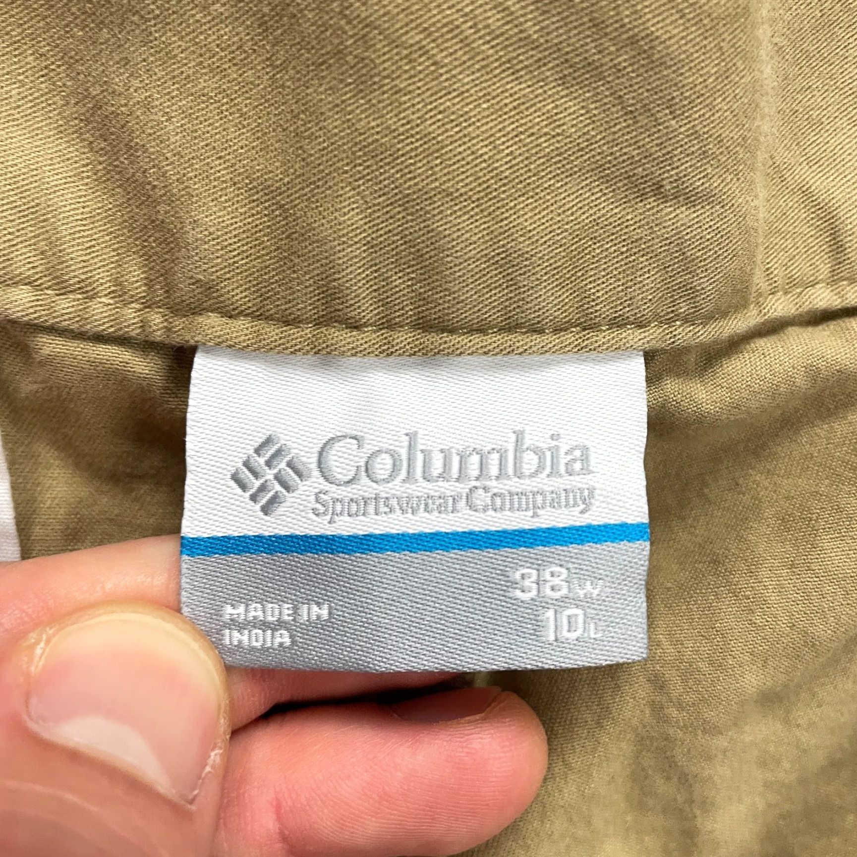 Vintage Columbia Cargo Shorts Mens Khaki Cotton Flat Front 38x9.5 Brown Regular Adult Shorts Men 38in Inseam 9.5in Outdoor Hiking Vintage No Size US 38 / EU 54 - 5 Thumbnail