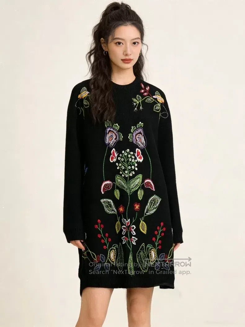Valentino Valentino Black embroidered sweater dress Size S / US 4 / IT 40 - 1 Thumbnail