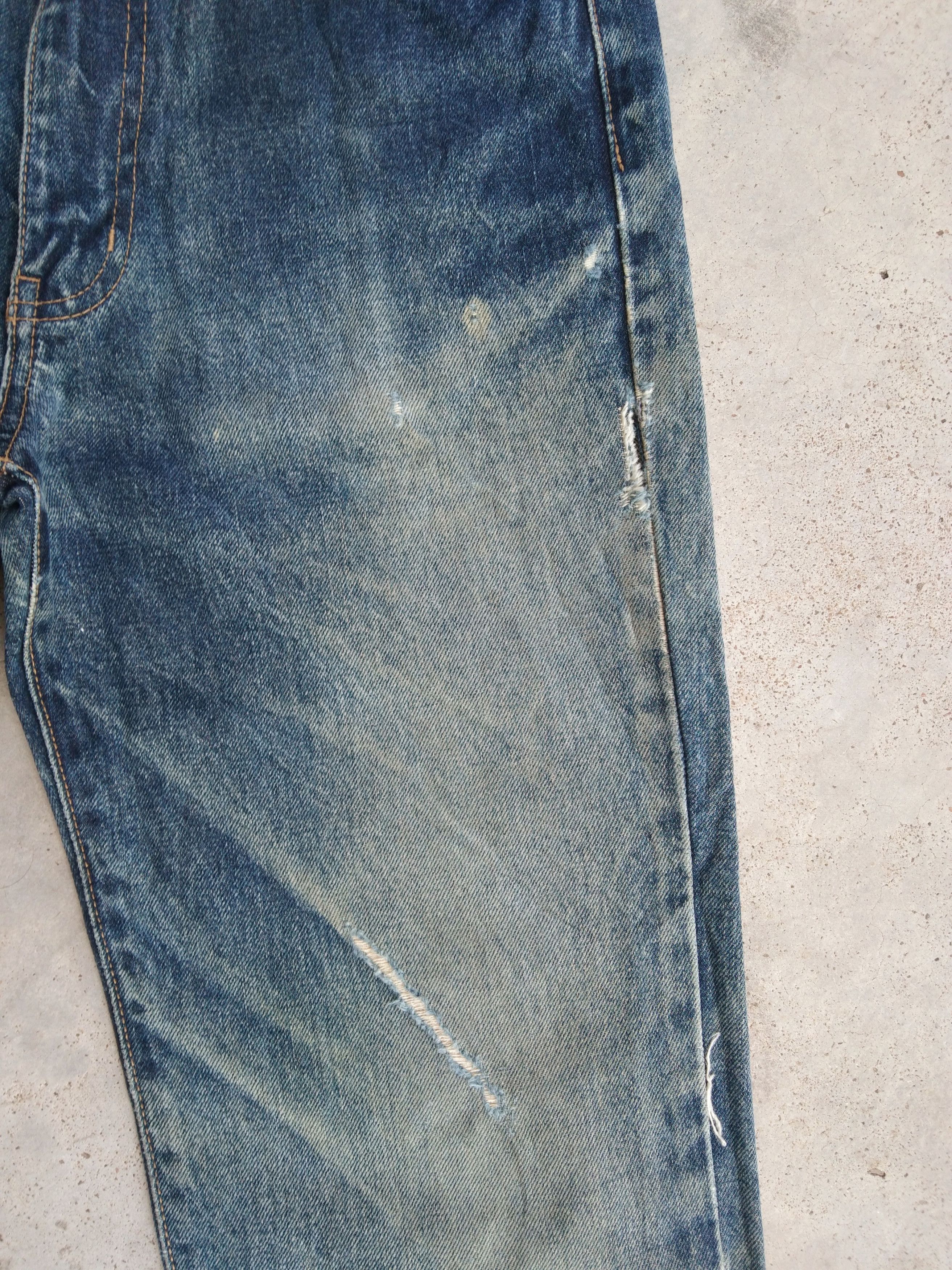 Japanese Brand Vintage Unique Clothing Warehouse Mud Wash Distressed Jeans Size US 27 - 7 Thumbnail