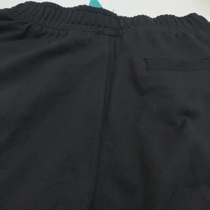 Burberry Burberry Burberry SS23 Black Pony Print Casual Shorts-2507 Size US 28 / EU 44 - 2 Thumbnail