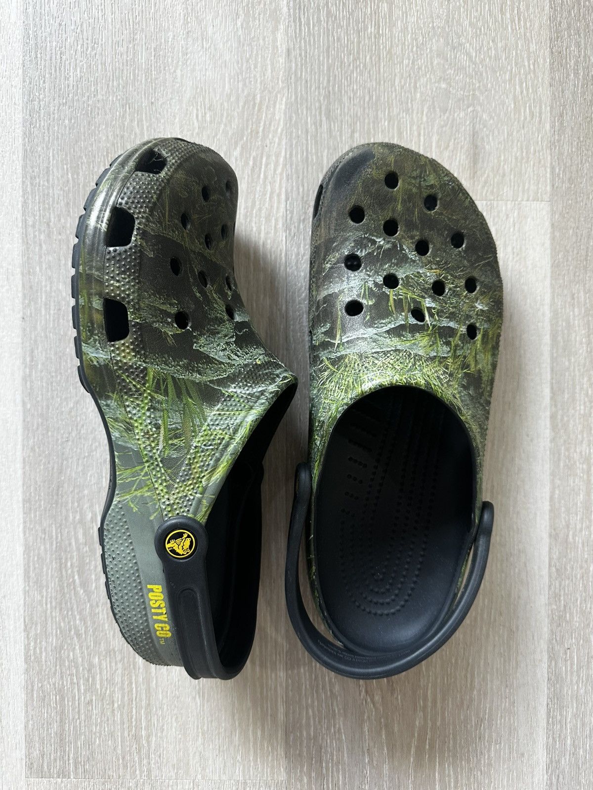 Crocs Crocs x Posty Co (Post Malone) in Green camo/ Real tree Size US 12 / EU 45 - 1 Thumbnail