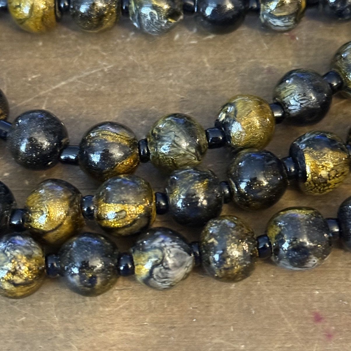 Vintage Vintage black and metallic gold long bead necklace Size ONE SIZE - 3 Thumbnail