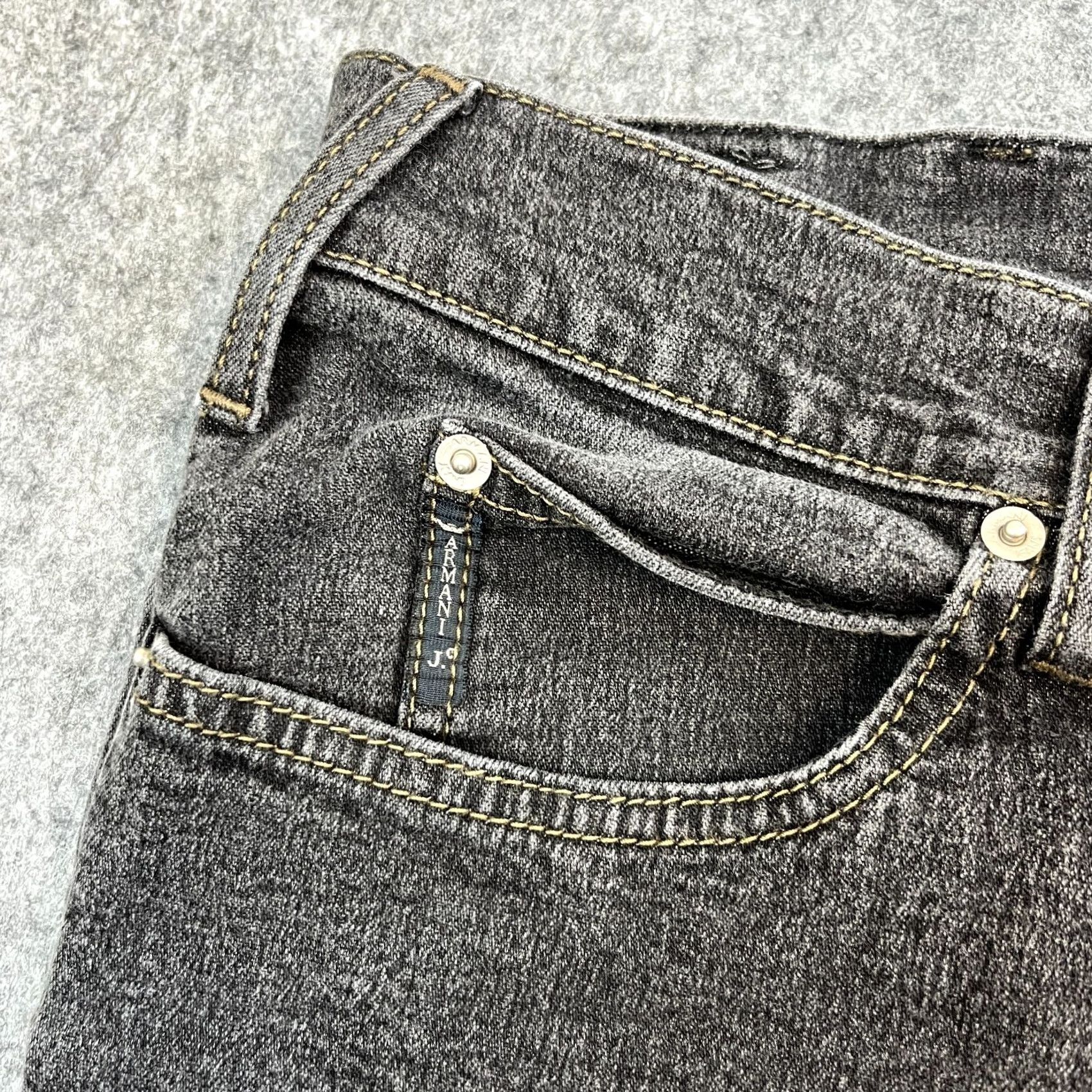 Vintage Armani Jeans Jeans Regular 34 34 Medium Wash Grey Stretch Logo Mens Size US 34 / EU 50 - 7 Thumbnail