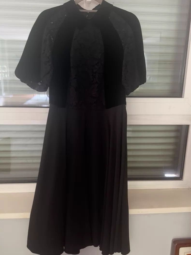 Valentino Valentino Black dress dress Size M / US 6-8 / IT 42-44 - 1 Thumbnail