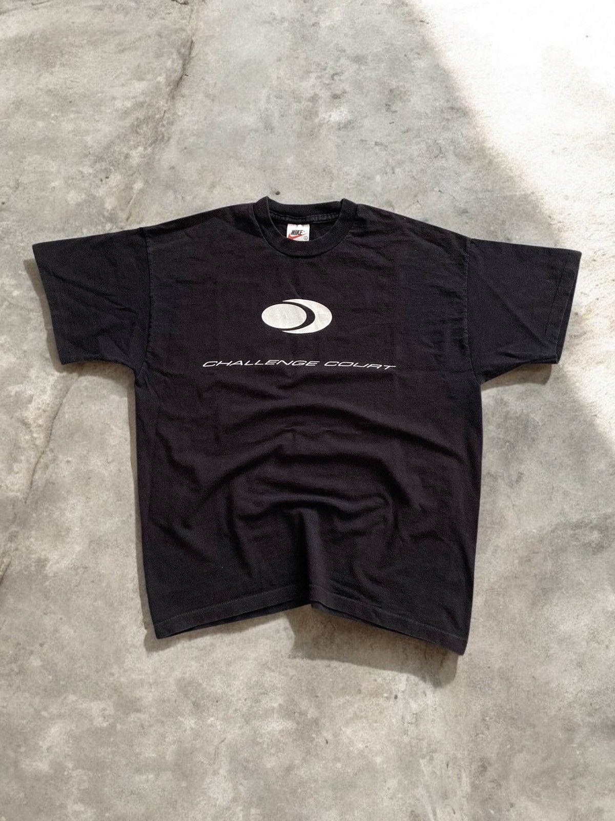 Vintage nike challenge court tennis tee tshirt L y2k drip