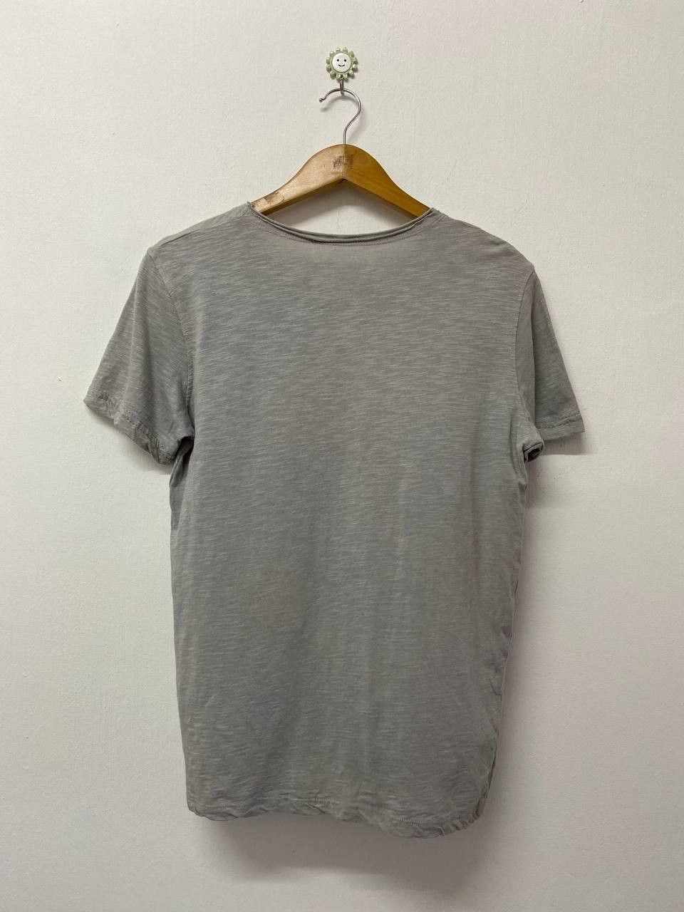 Adam Levine adam levine plain single pocket tee made in egypt Size US S / EU 44-46 / 1 - 6 Thumbnail