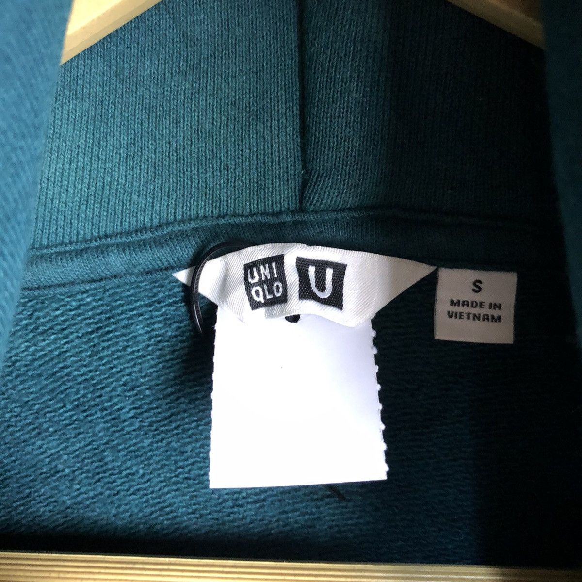 Japanese Brand Uniqlo japan vintage plain Green Hoodie sweatshirt #A2308 Size US S / EU 44-46 / 1 - 9 Thumbnail