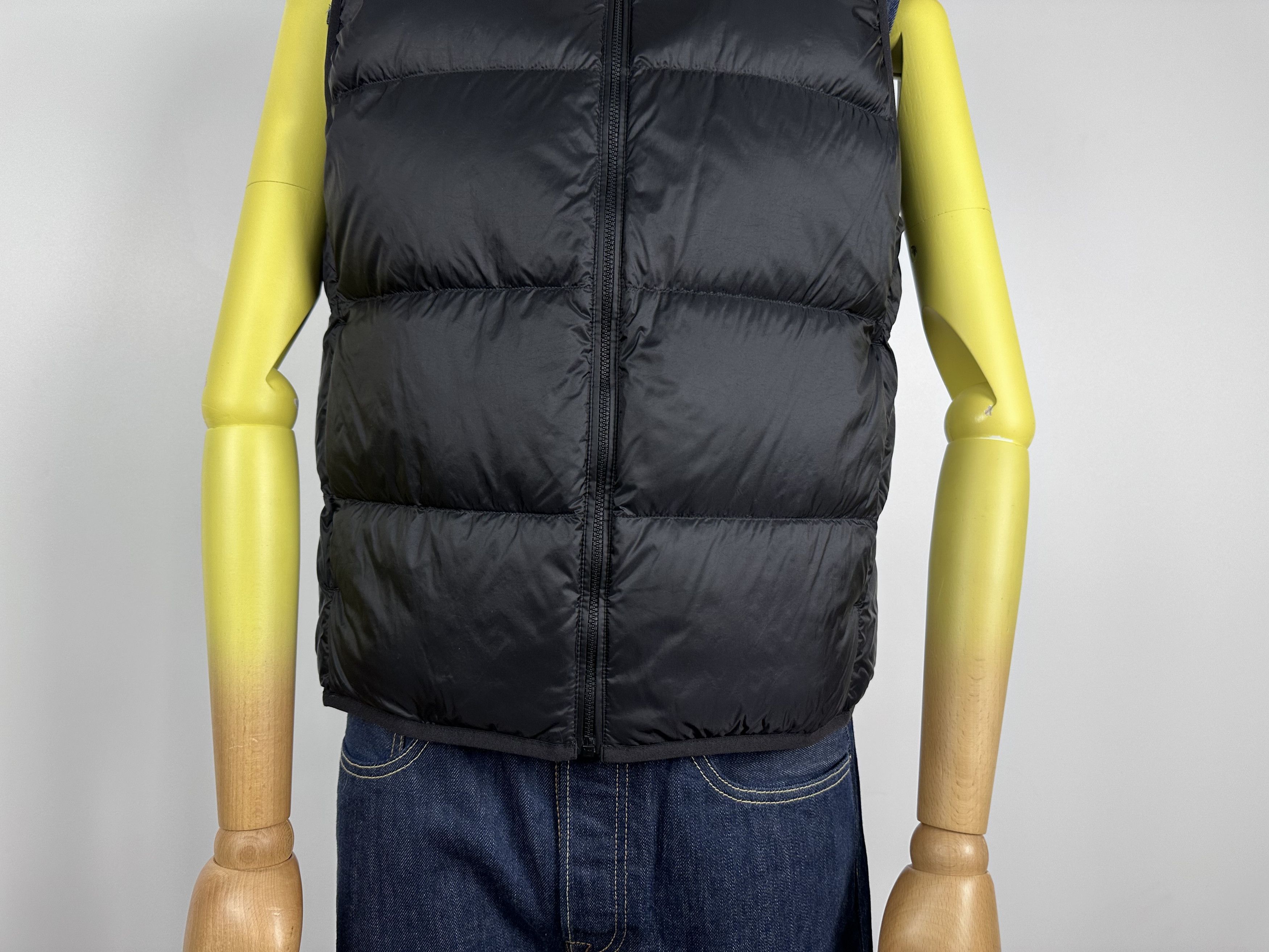 Uniqlo Uniqlo Ultra Light Down Puffer Vest Coat Jacket Black Size L Size US L / EU 52-54 / 3 - 4 Thumbnail