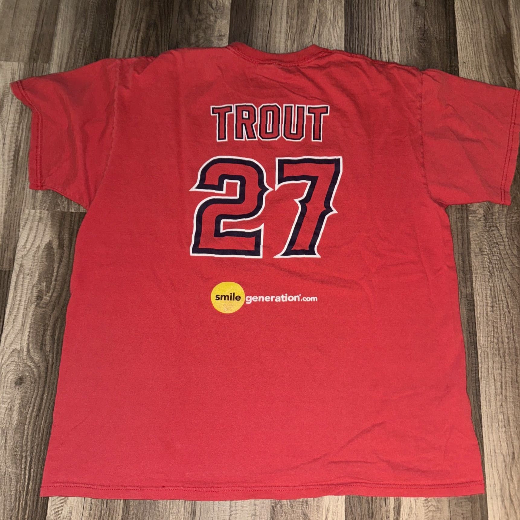 Vintage VINTAGE Mike Trout Anaheim Angels T-Shirt Red XL 21x27 Trout Farm Men XL Red Angels Shirt 80s 90s Baseball Mens Size US XL / EU 56 / 4 - 4 Thumbnail