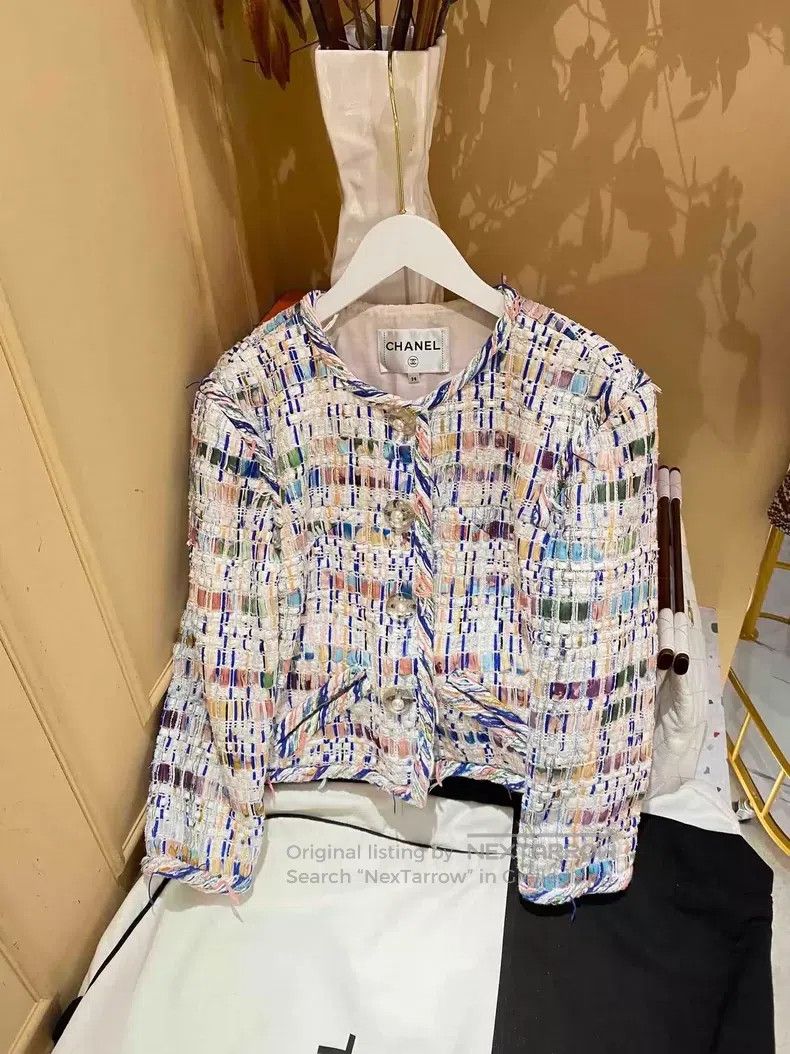 Chanel Chanel 18p waterfall mosaic tweed acrylic buckle jacket Size XS / US 0-2 / IT 36-38 - 1 Thumbnail