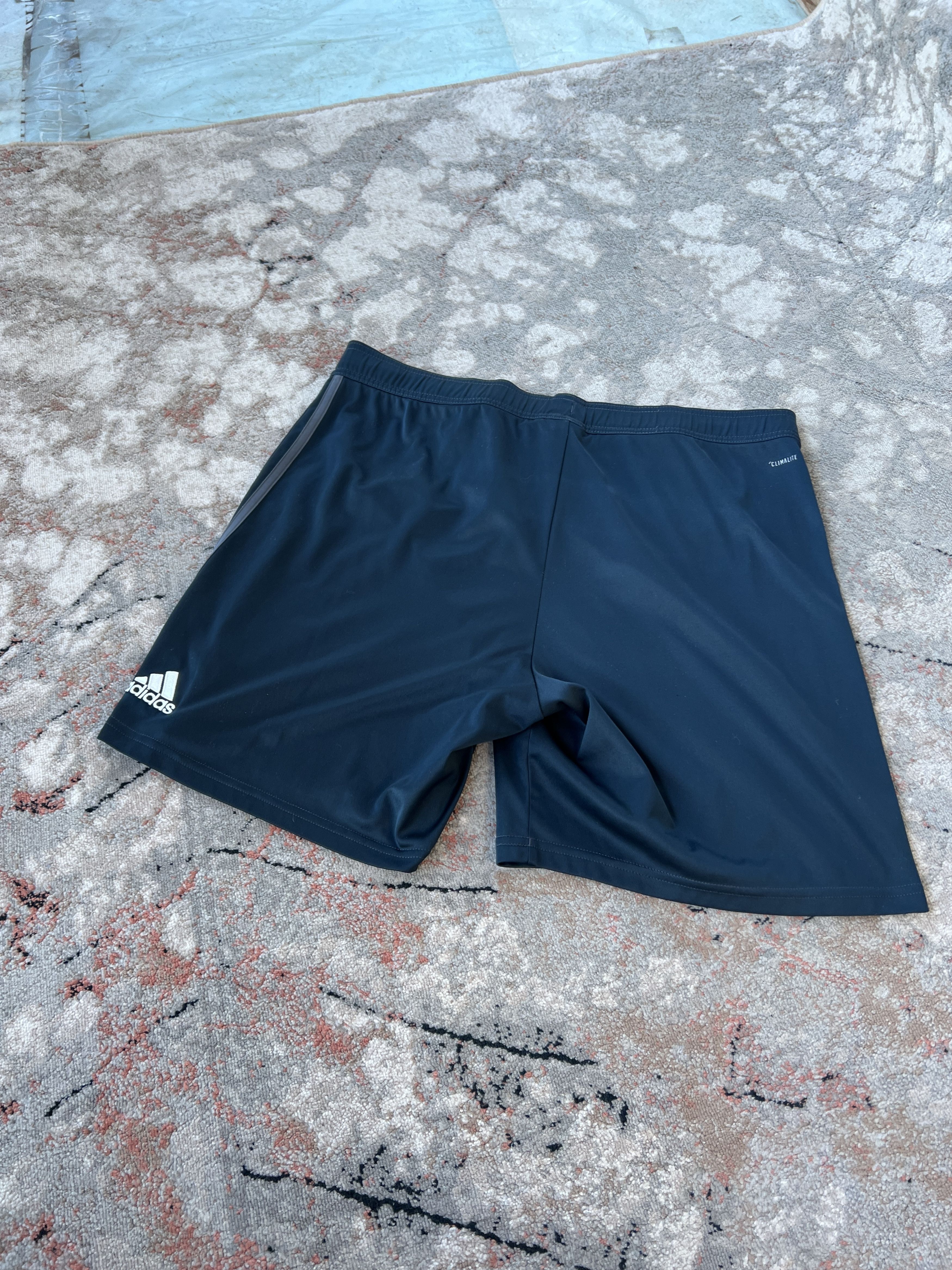Adidas Adidas Real Madrid Shorts Size US 36 / EU 52 - 4 Thumbnail