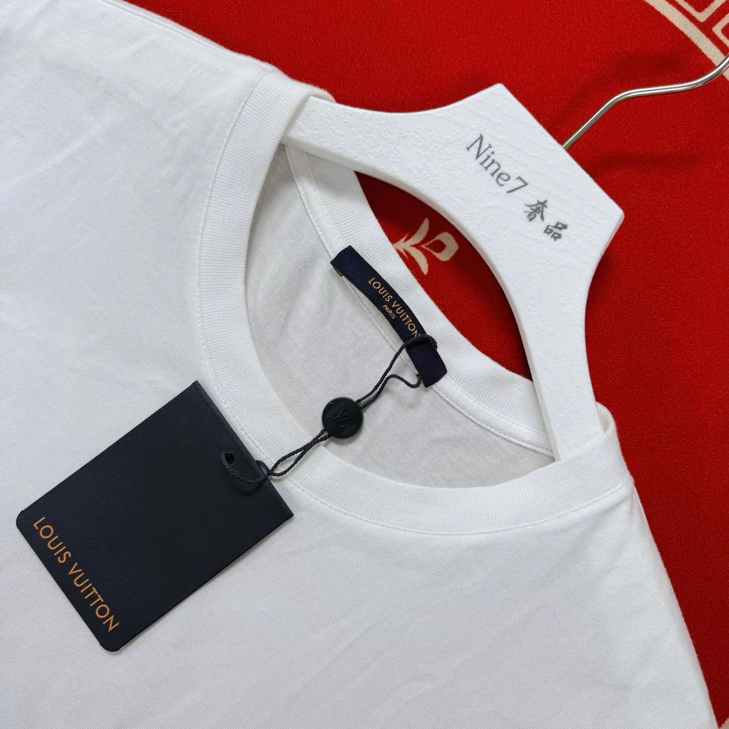 Louis Vuitton Louis Vuitton Embroidered Logo Slim Short Sleeve White L Size L / US 10 / IT 46 - 4 Thumbnail