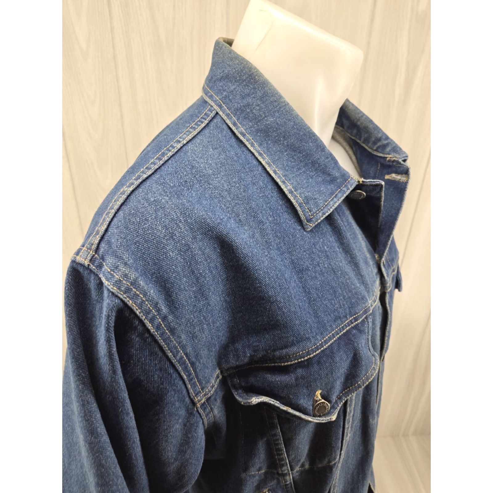 Wrangler VINTAGE Wrangler Hero Blue Dark Wash Denim Jean Jacket Size L Men's Jacket Regular Classic Trucker Denim Size US 33 - 6 Thumbnail