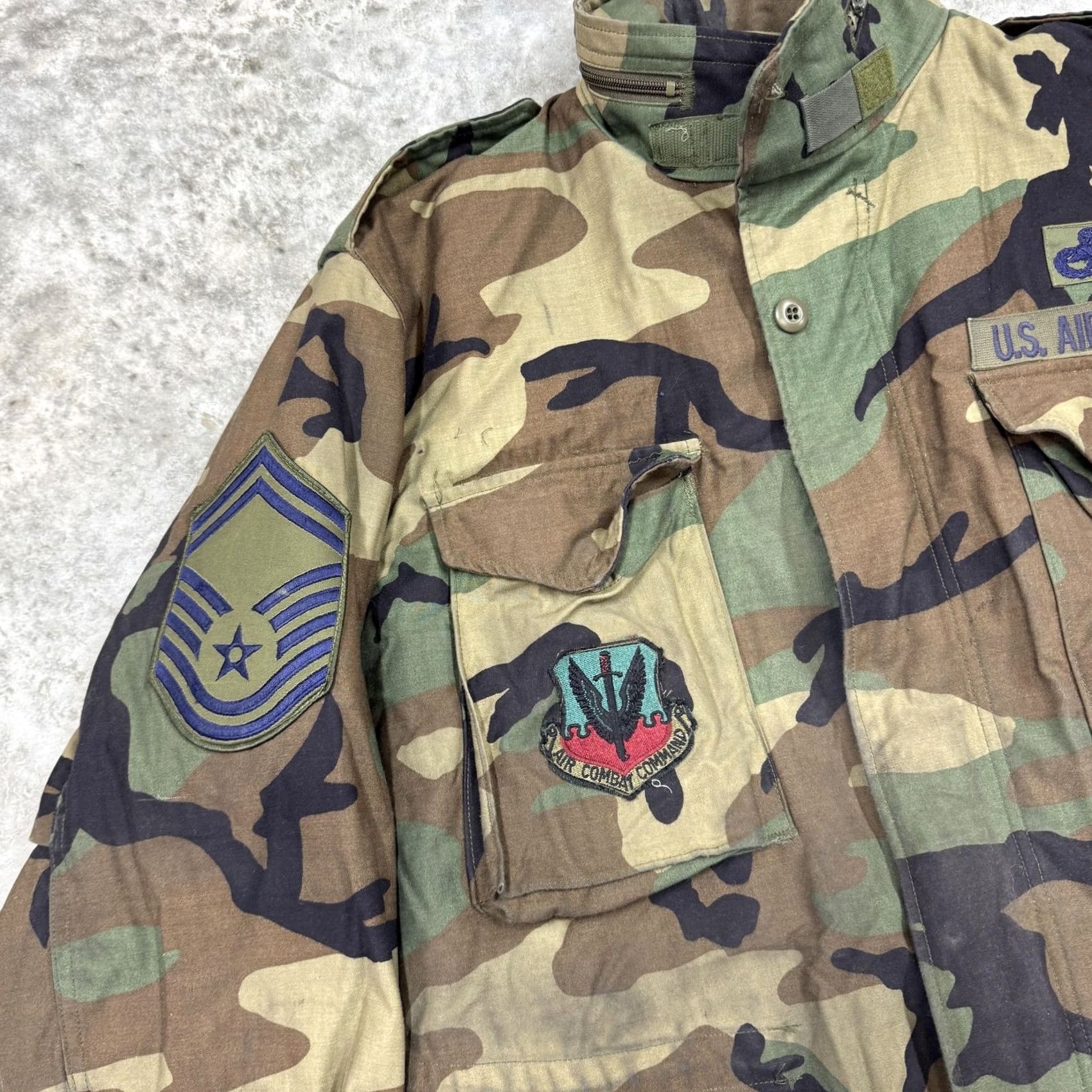 American Apparel VINTAGE U.S. Air Force Jacket Mens Large Short Woodland Camo M-65 Field Coat 90s Size US 33 - 2 Thumbnail