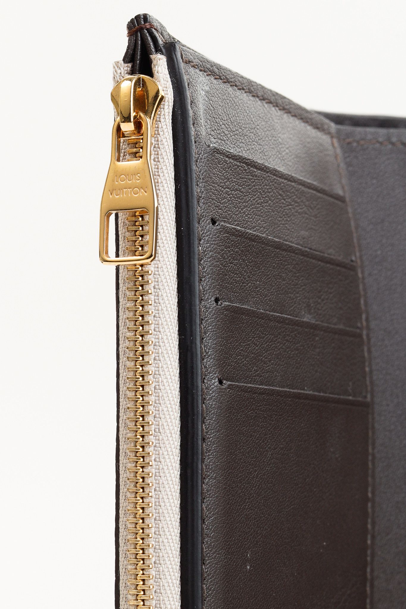 Louis Vuitton Louis Vuitton Galet Taupe Capucines Compact Wallet Size ONE SIZE - 9 Thumbnail