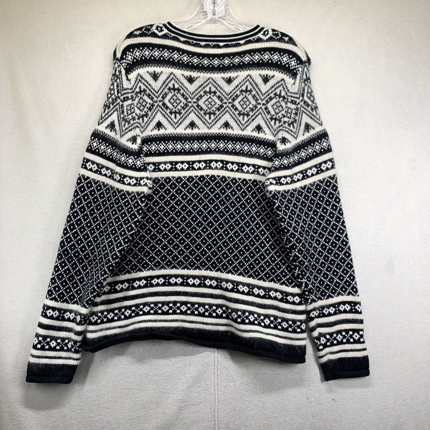 Vintage St. John's Bay Black & White Fair Isle Knitted Pullover Sweater Large V-Neck Long Sleeve Womens Christmas Casual Size L / US 10 / IT 46 - 3 Thumbnail