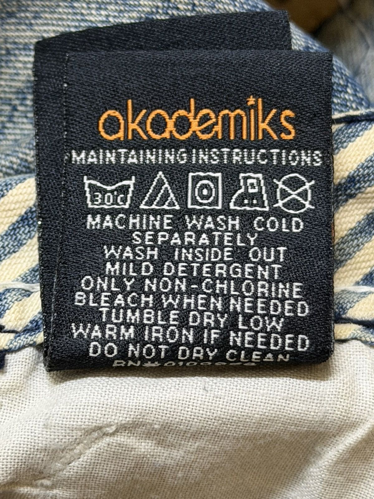 Akademiks Vintage Y2K Akademiks Faded Wash Boro Sashiko Wide Leg Baggy Size US 38 / EU 54 - 9 Thumbnail