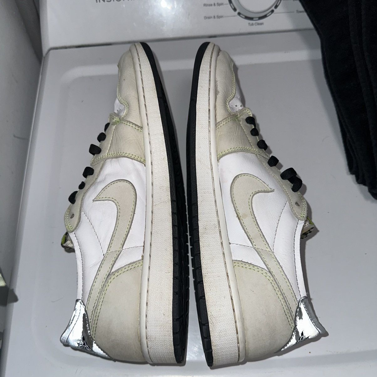 Jordan Brand Nike Air Jordan 1 Retro Low OG "GHOST GREEN" (DM7837-103) Size US 12 / EU 45 - 4 Thumbnail
