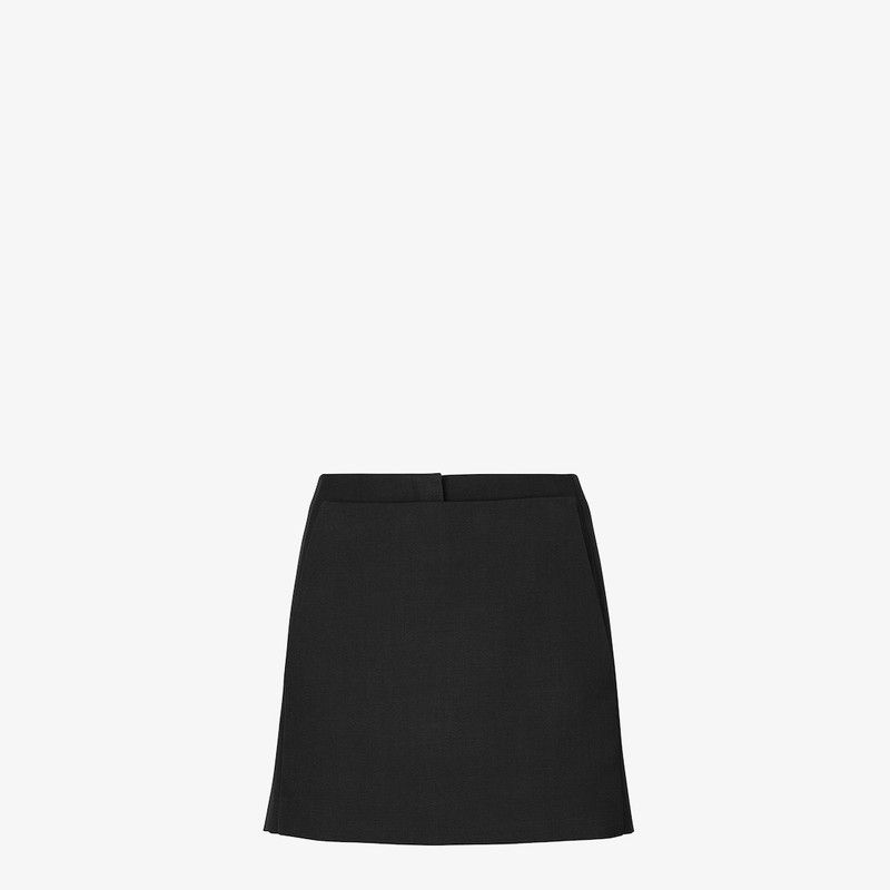 Fendi o1s1wg110326 Shorts in Black Size 30" / US 8 / IT 44 - 1 Thumbnail