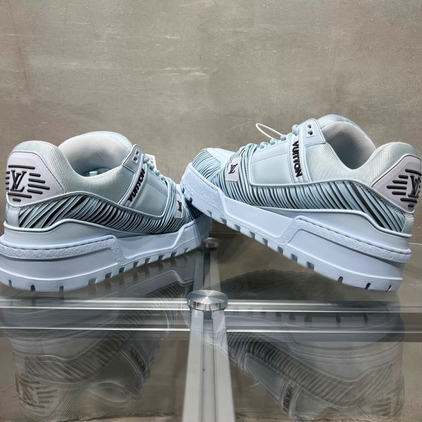 Louis Vuitton LV Trainer Maxi Blue UK9.5/43.5 Size US 10.5 / EU 43-44 - 5 Thumbnail