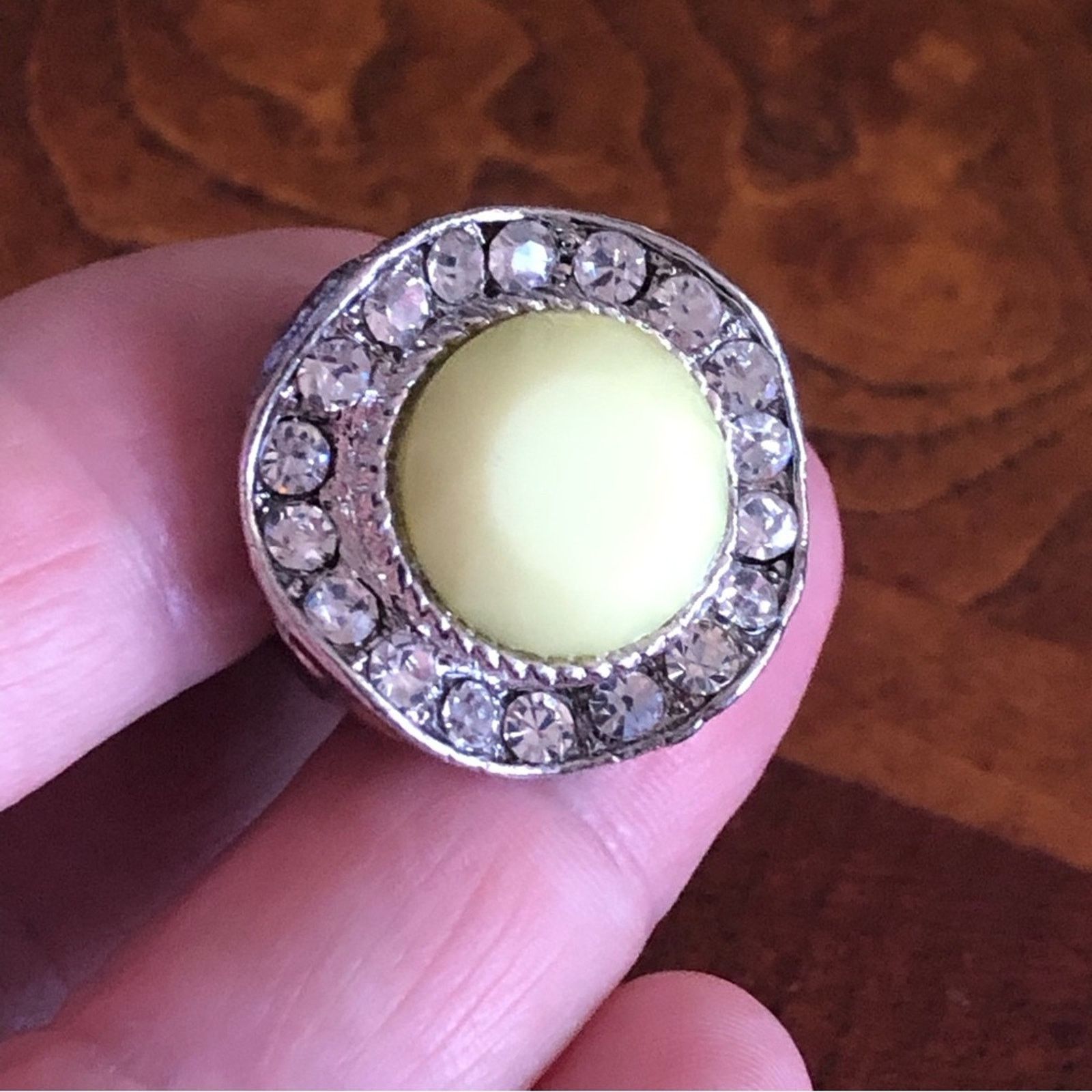 Vintage Vintage light lemon halo stone ring Size ONE SIZE - 8 Thumbnail