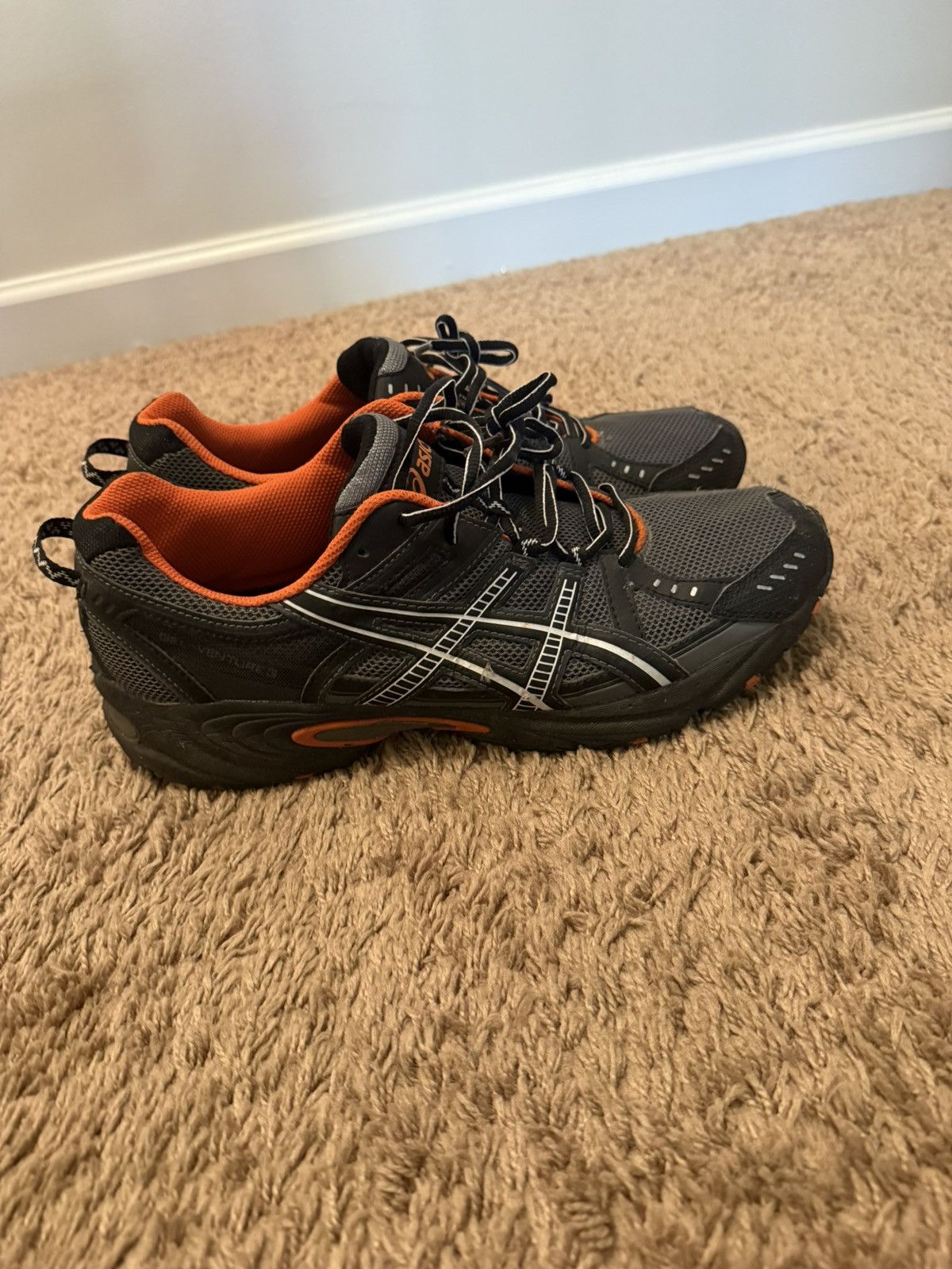 Asics Gray and orange asics Gel-Venture 3 Size US 12 / EU 45 - 2 Thumbnail