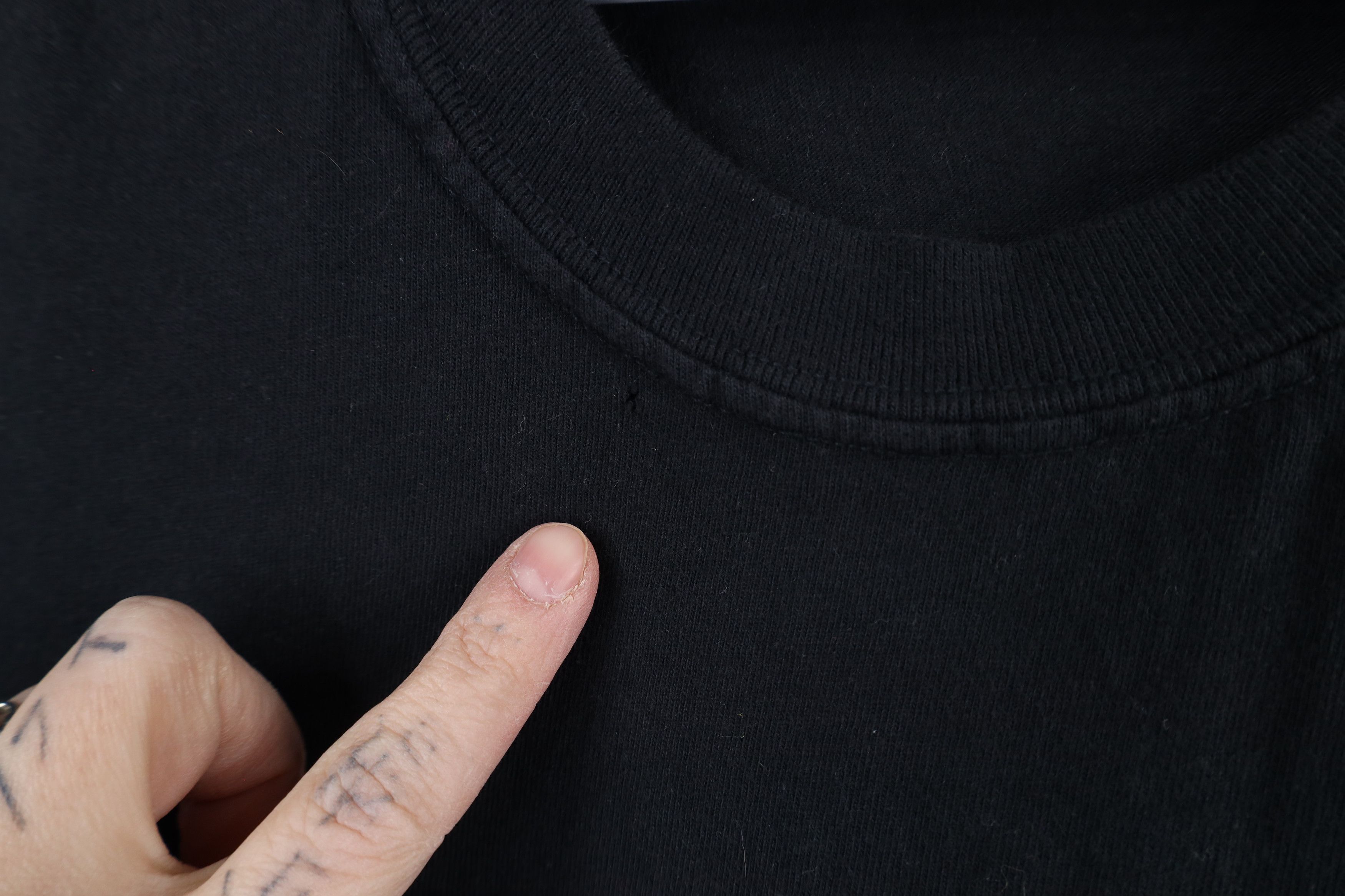 Vintage Vintage 90s Y2K Streetwear Blank Heavy Cotton T-Shirt Black Size US L / EU 52-54 / 3 - 4 Thumbnail
