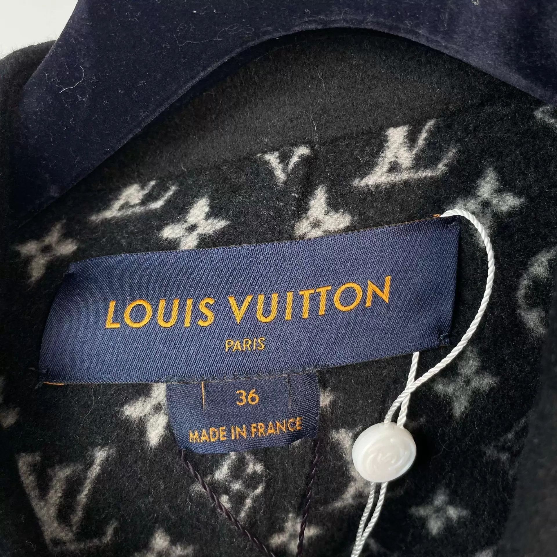 Louis Vuitton LV Black Wool Coat 36 New With Tags Size XS / US 0-2 / IT 36-38 - 3 Thumbnail