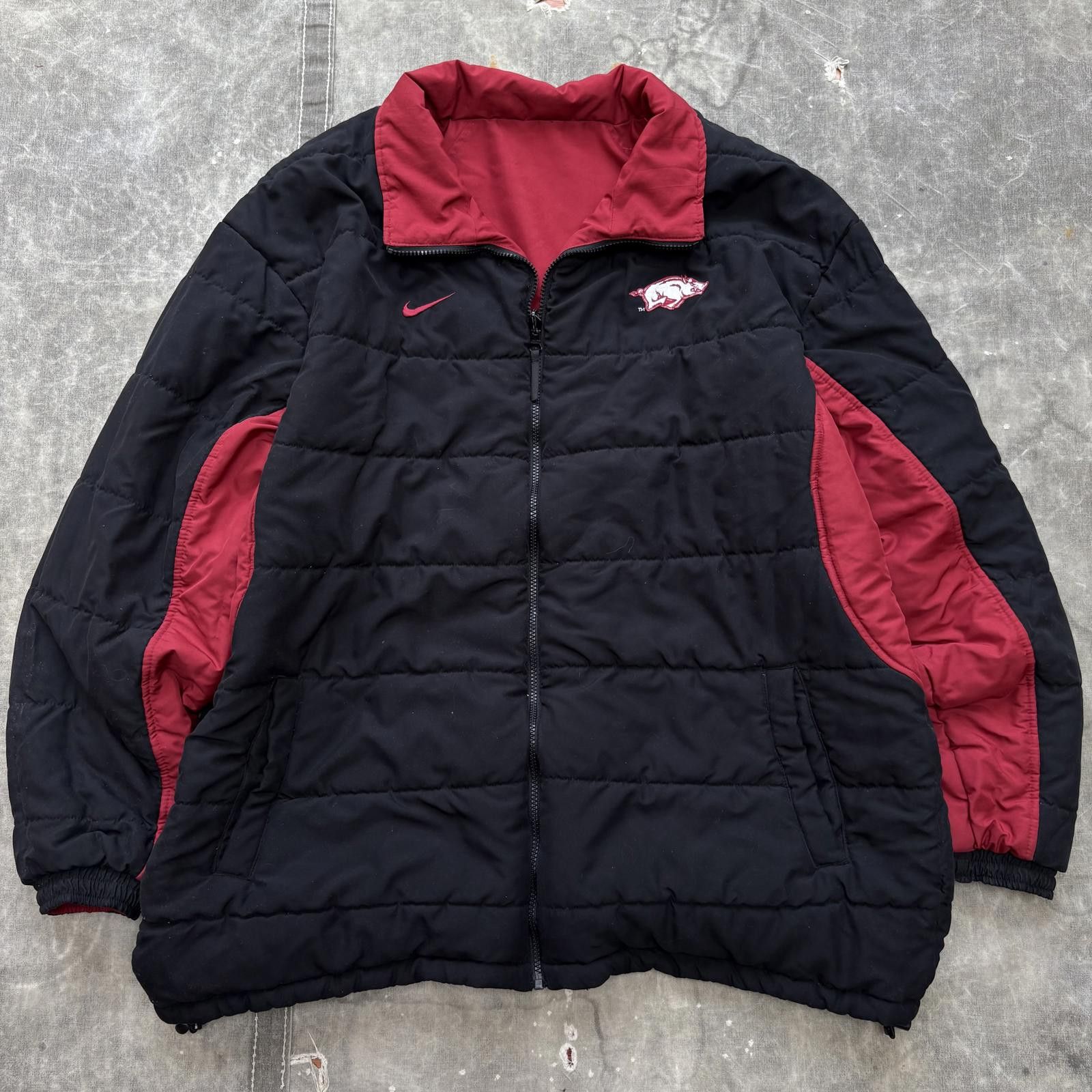 Nike Vintage Y2K Nike Team Arkansas Razorbacks Reversible Puffer Size US XL / EU 56 / 4 - 1 Thumbnail