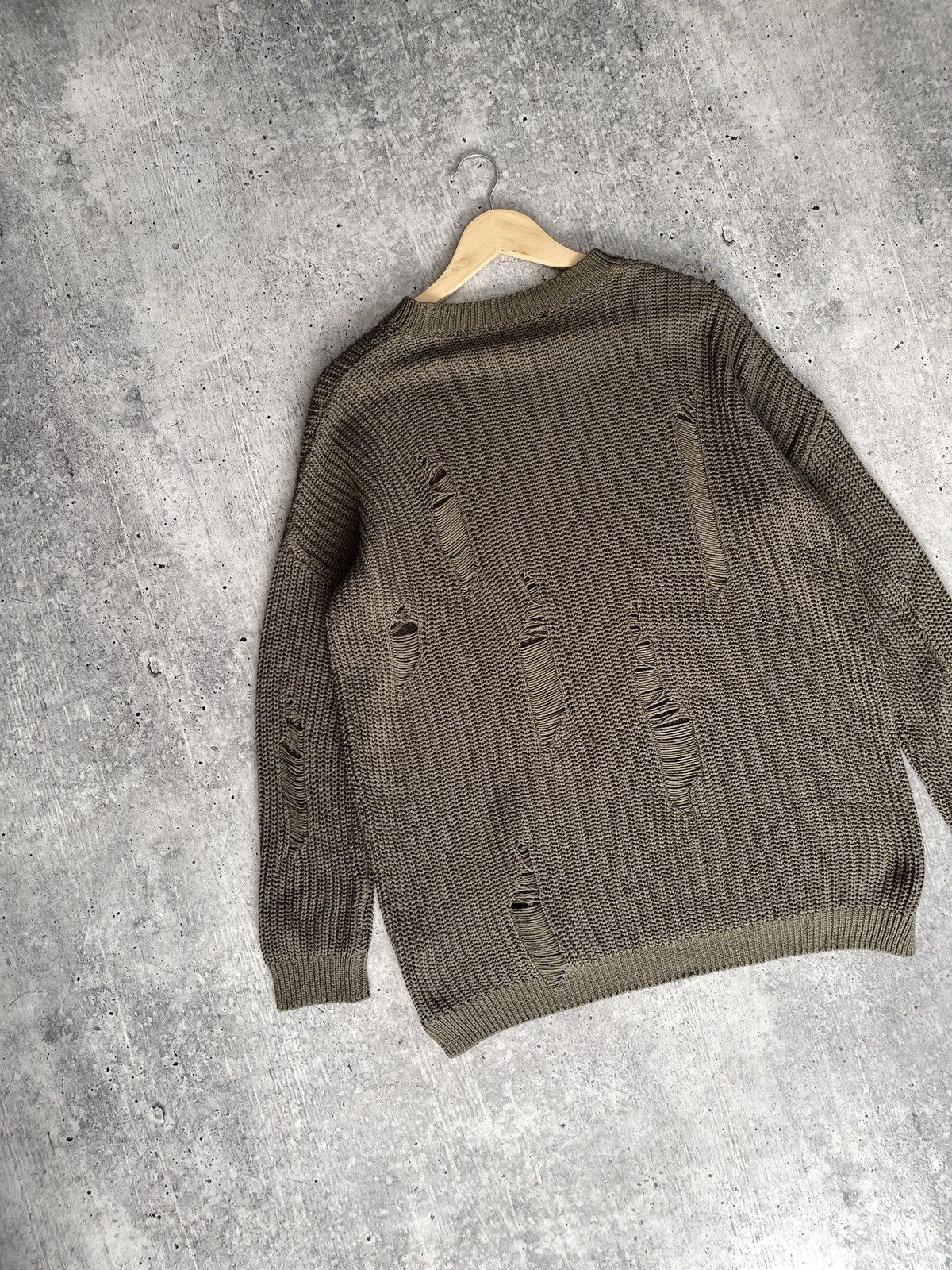 Vintage Avant-garde knitted sweatshirt with scuffs Size S oversized Size US S / EU 44-46 / 1 - 9 Thumbnail