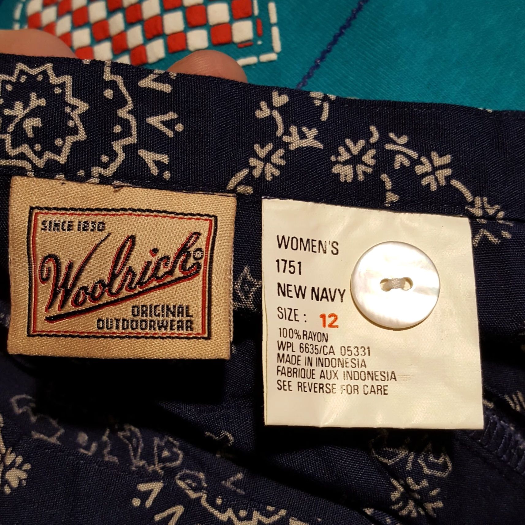 Vintage VINTAGE Woolrich Navy Outdoor High Waist Women's Shorts 12 Poplin Rayon Button Pleated 90s Retro Golf Tennis Mens/Womens Size 26" / US 2 / IT 38 - 6 Thumbnail
