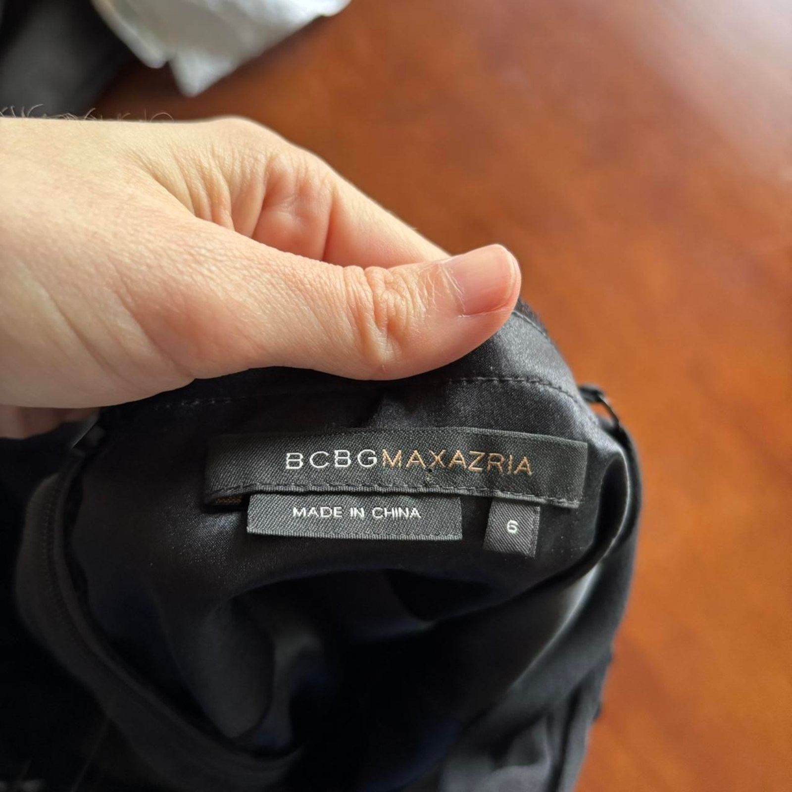 Bcbgmaxazria Vintage BCBG Maxazria Y2K Silk Beaded Little Black Dress 6 Size M / US 6-8 / IT 42-44 - 8 Thumbnail