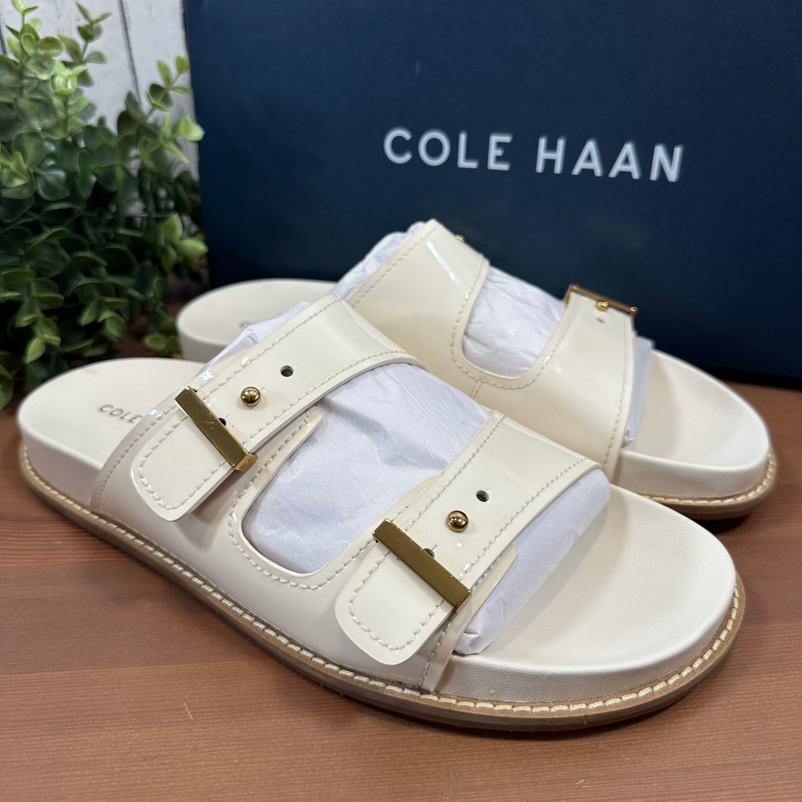 Cole Haan Cole Haan Marisol Footbed Sandals Ivory Patent Leather 8 Size US 8 / IT 38 - 5 Thumbnail