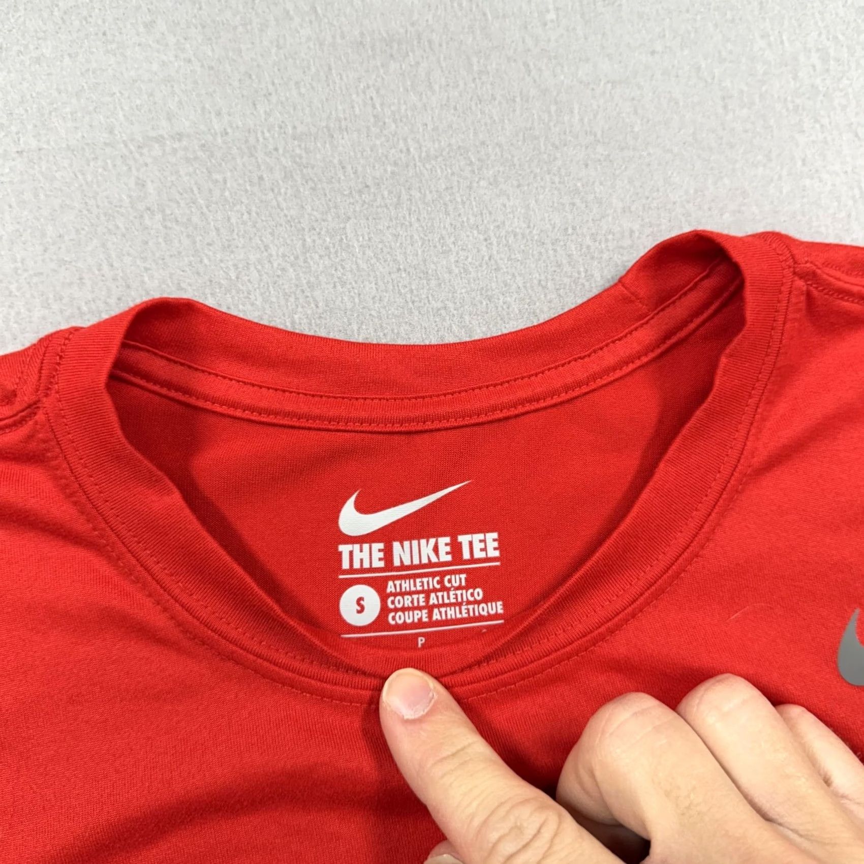 Nike Nike Dri-FIT Shirt Mens Small Red Long Sleeve Logo College 90s? Size US S / EU 44-46 / 1 - 3 Thumbnail