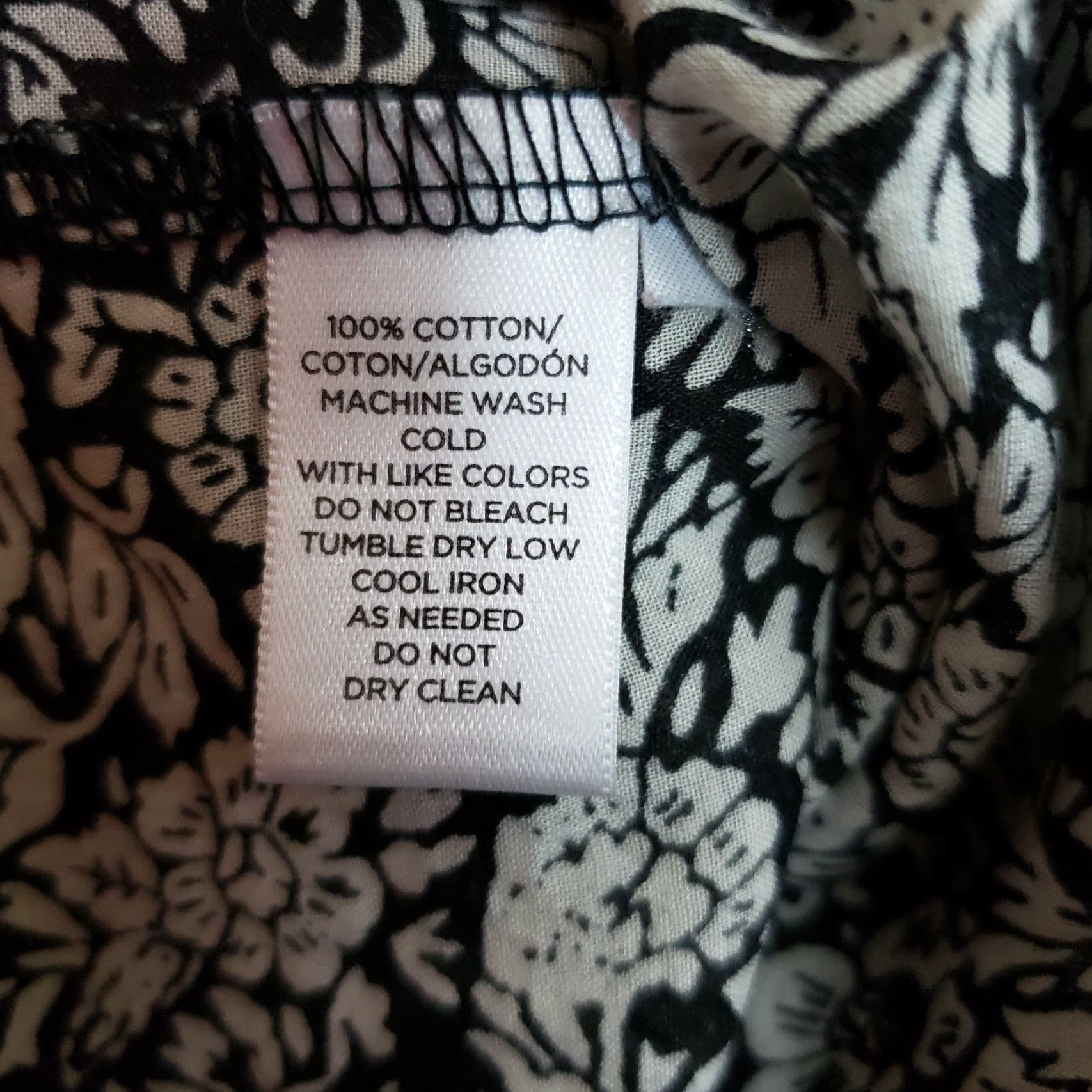 Ann Taylor **Ann Taylor LOFT Womens Button Front Shirt Size XS Black Floral Sheer** User: Ann Taylor LOFT Womens Button Front Shirt Size XS Black Floral Sheer Size XS / US 0-2 / IT 36-38 - 5 Thumbnail