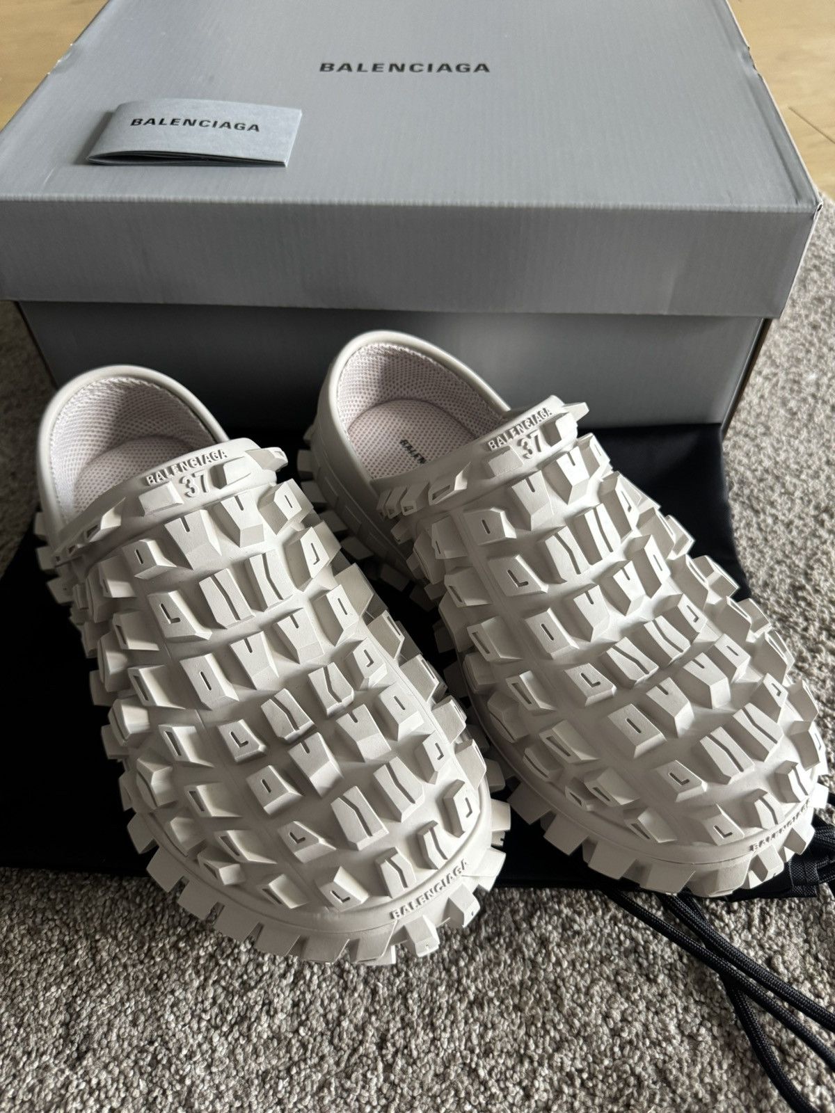Balenciaga Balenciaga Bouncer Platform Clog Beige 37 ChunkyNew Size US 7 / IT 37 - 3 Thumbnail