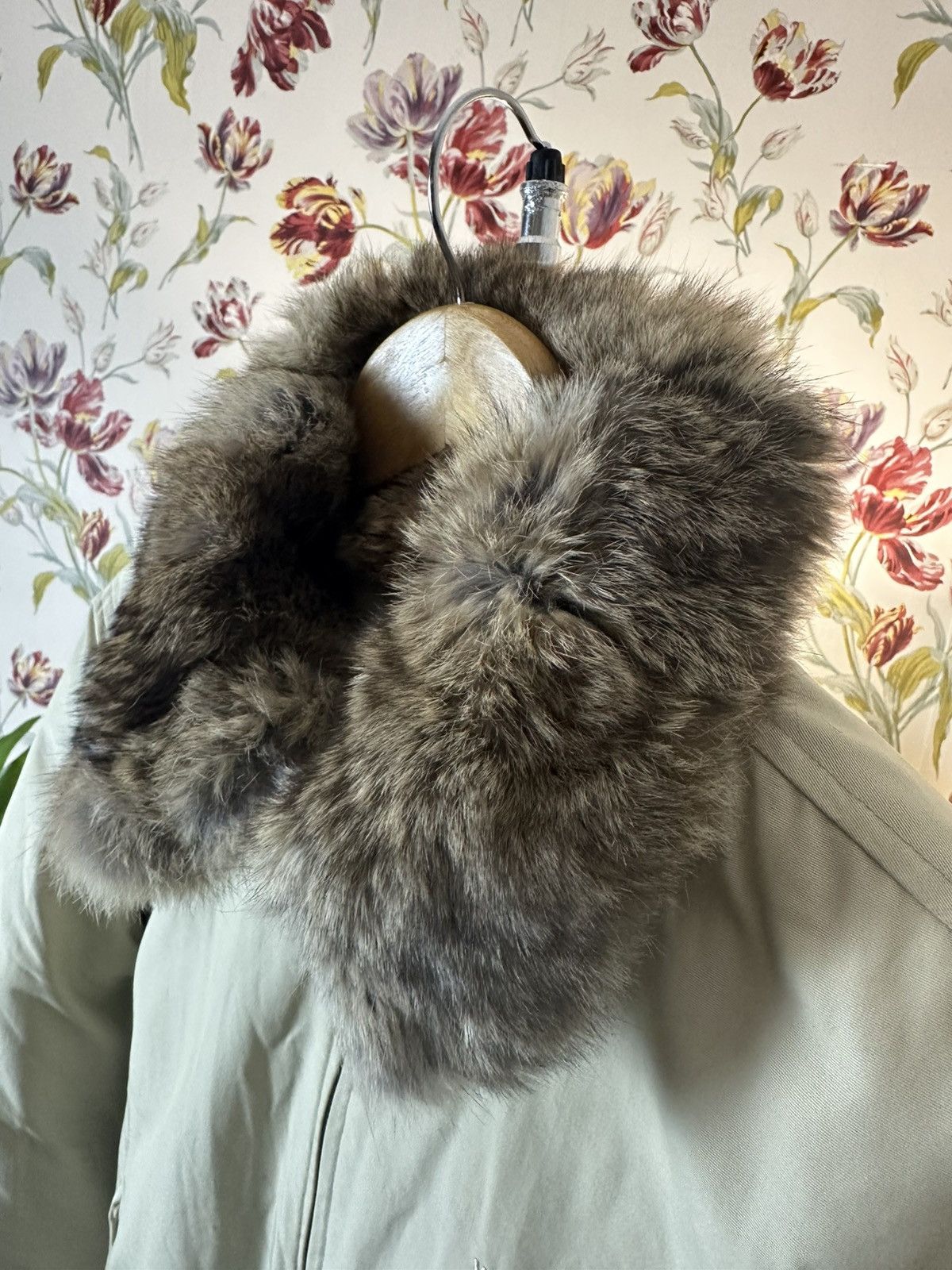 Vintage × Woolrich Woolen Mills Vintage Down Jaket Beige Woolrich rabbit fur M-L Size US M / EU 48-50 / 2 - 4 Thumbnail