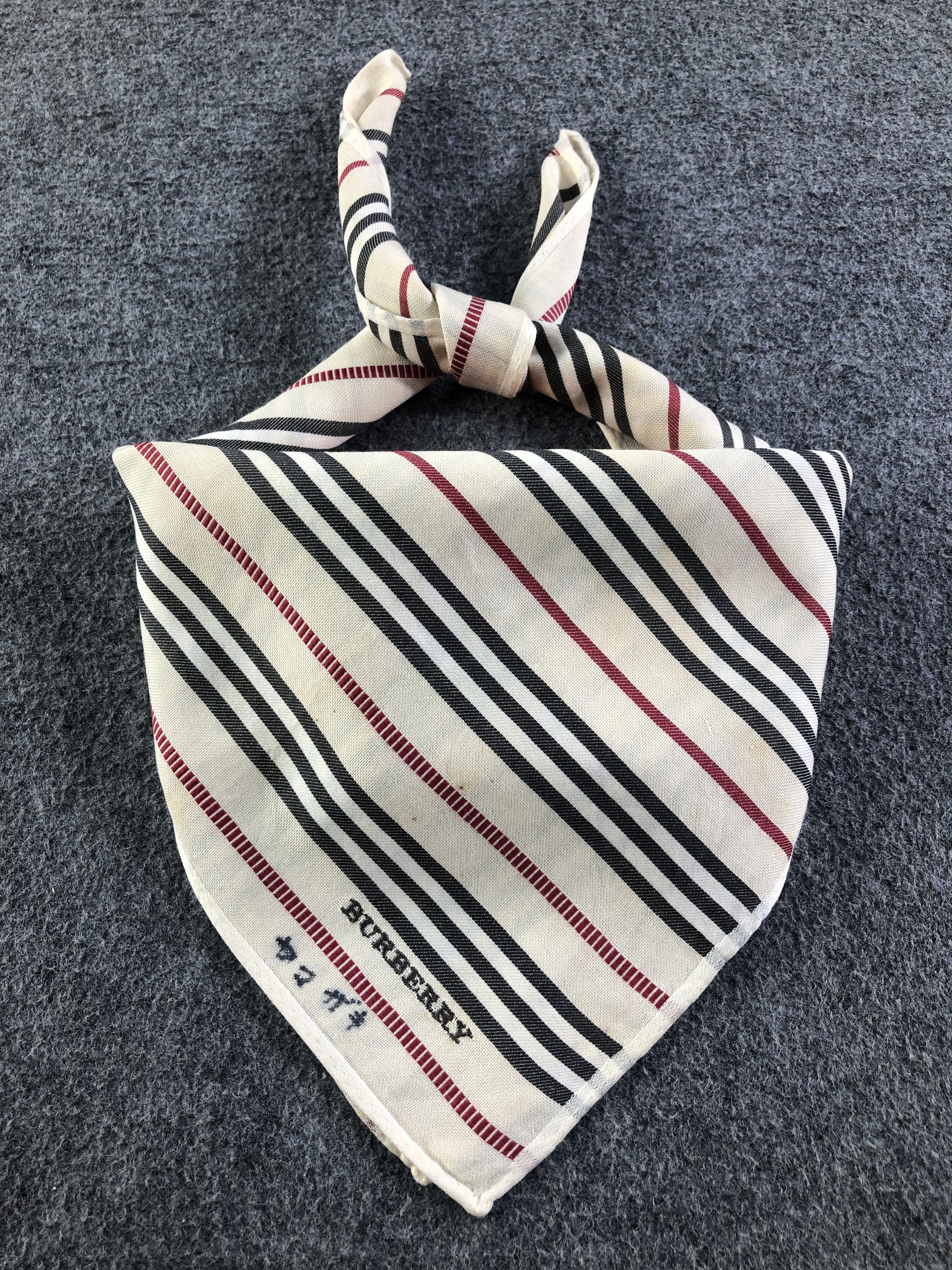 Burberry Burberry Handkerchief / Bandana / Neckerchief / Headscarf Size ONE SIZE - 2 Thumbnail