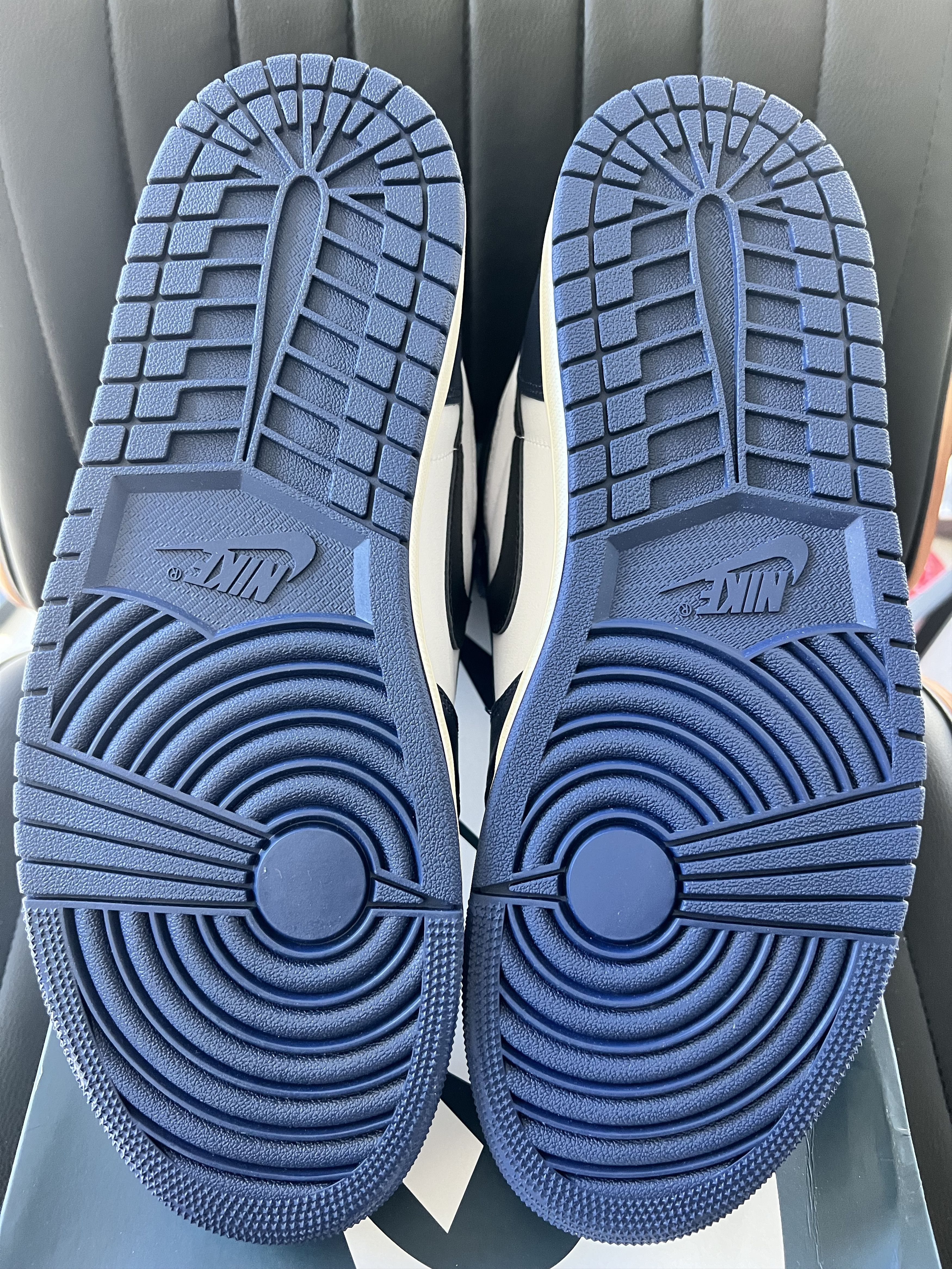 Jordan Brand × Nike JORDAN 1 HIGH MIDNIGHT NAVY *DAMAGED BOX 📦* Size US 12 / EU 45 - 6 Thumbnail