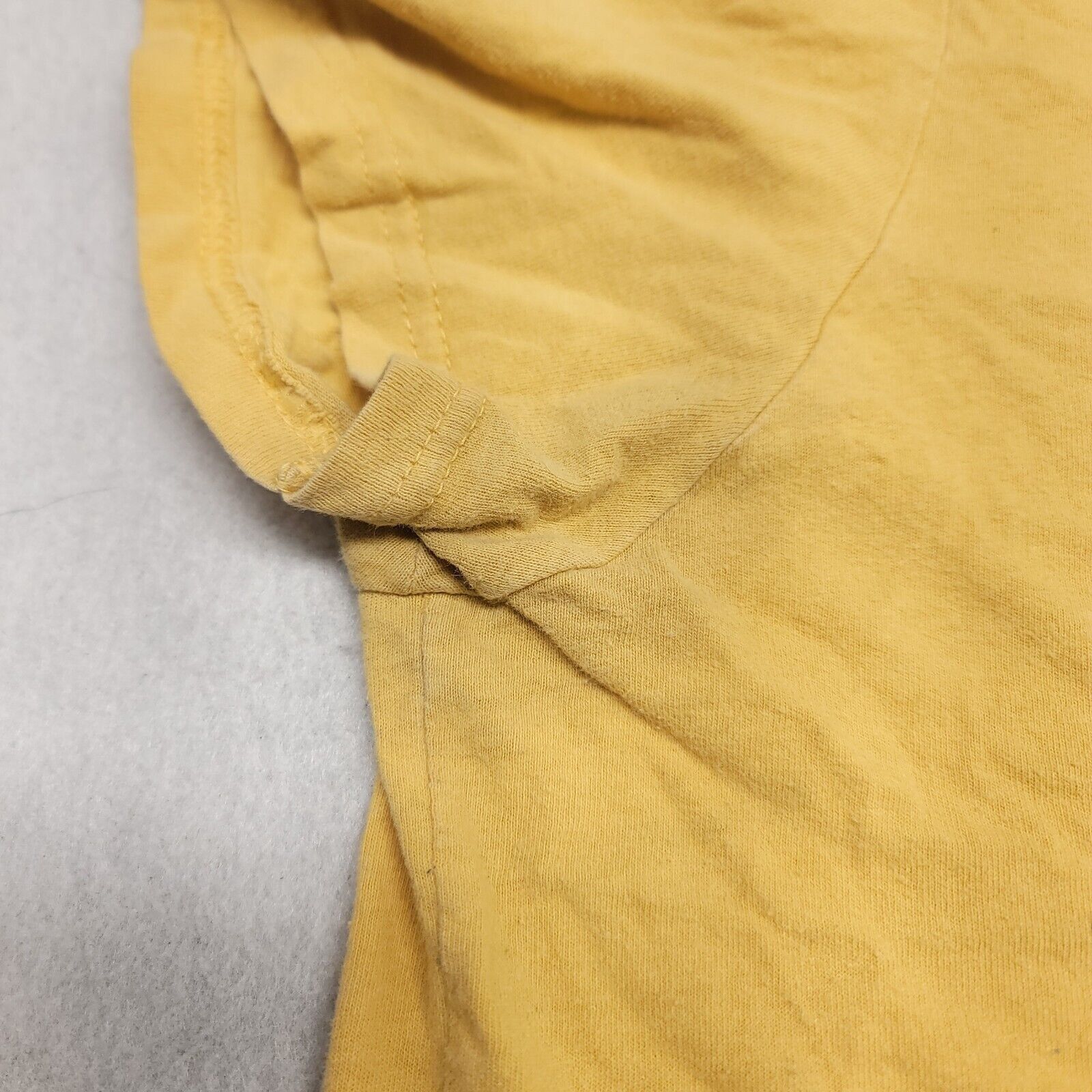 American Eagle Outfitters American Eagle Casual Graphic Shirt Mens Size Medium Yellow Size US M / EU 48-50 / 2 - 10 Thumbnail
