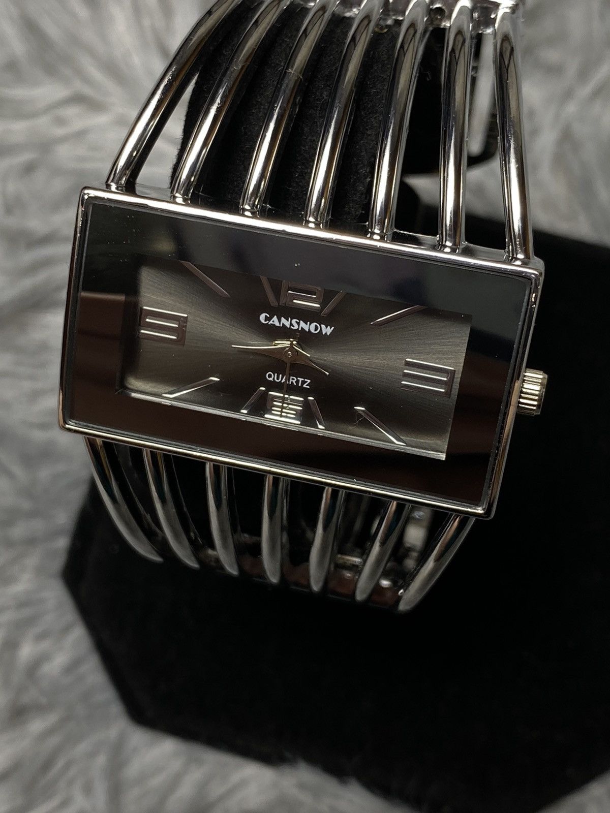 Jewelry Futuristic Silver Bracelet Watch - Japanese Brand Size ONE SIZE - 2 Thumbnail