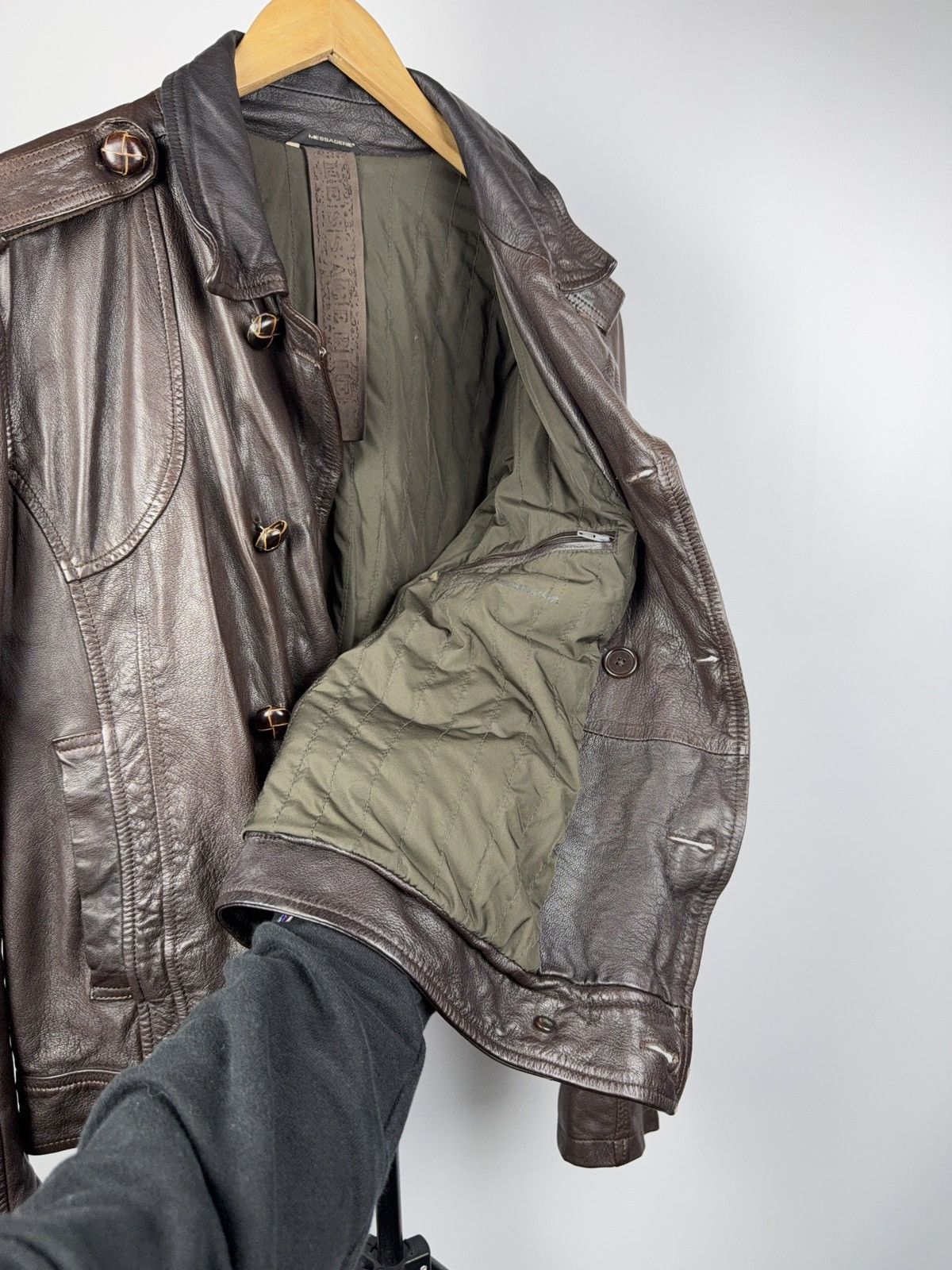 Messagerie Messagerie Italy Brown Leather Jacket Biker Military Style Size US L / EU 52-54 / 3 - 11 Thumbnail