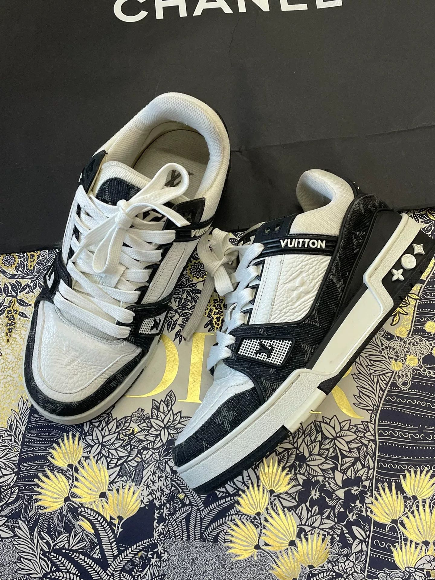 Louis Vuitton Louis Vuitton Leather Denim Monogram Sneakers Size US 4.5 / IT 34.5 - 1 Thumbnail