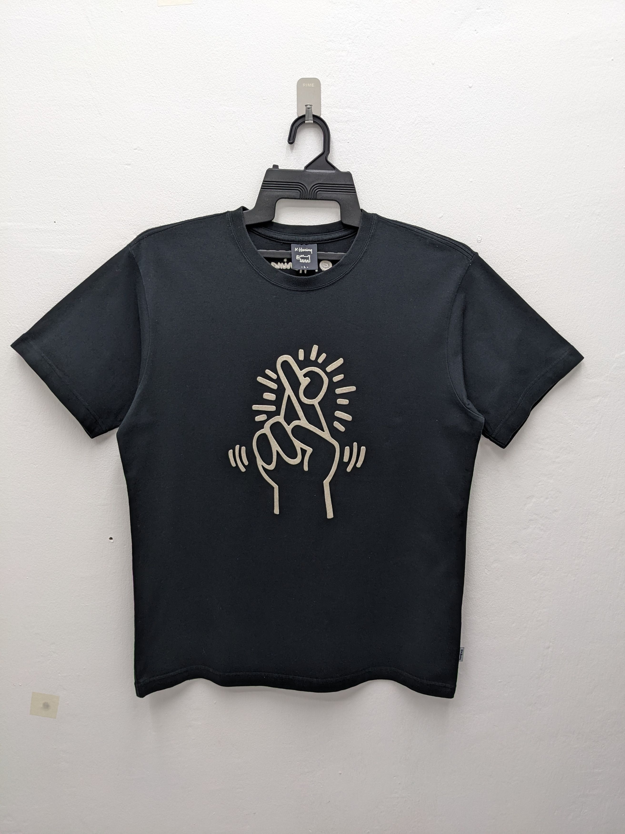 Keith Haring JAPANESE BRAND X KEITH HARING ART DESIGN Size US L / EU 52-54 / 3 - 2 Thumbnail