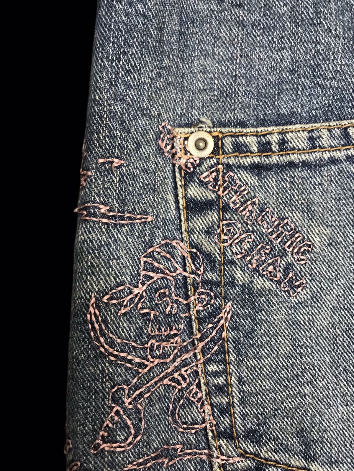 Japanese Brand 💥TWISTED LEG💥DOUBLE NAME PIRATE EMBROIDERY TWIST DENIM F410 Size US 31 - 18 Thumbnail