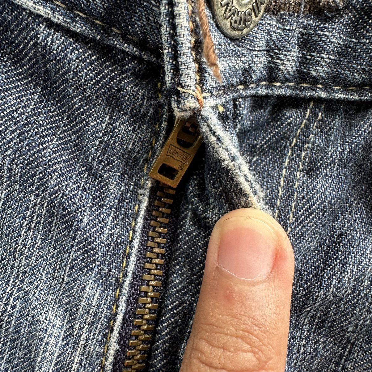 Levi's Vintage Levi’s 504 Sick Distressed Faded Denim Jean Pant W32 Size US 32 / EU 48 - 7 Thumbnail