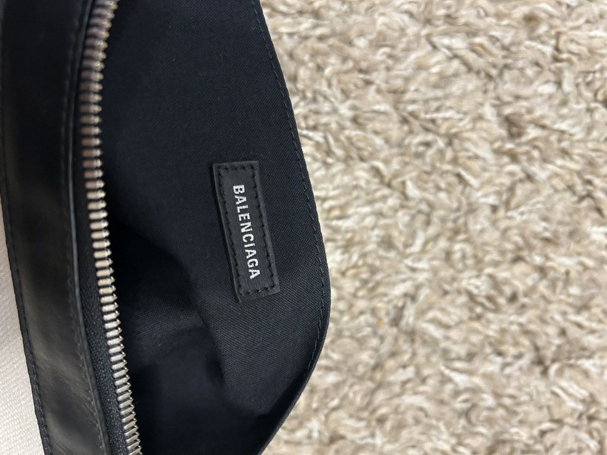 Balenciaga × Designer Balenciaga Canvas Pouch Clutch Made in Italy Authentic Size ONE SIZE - 5 Thumbnail