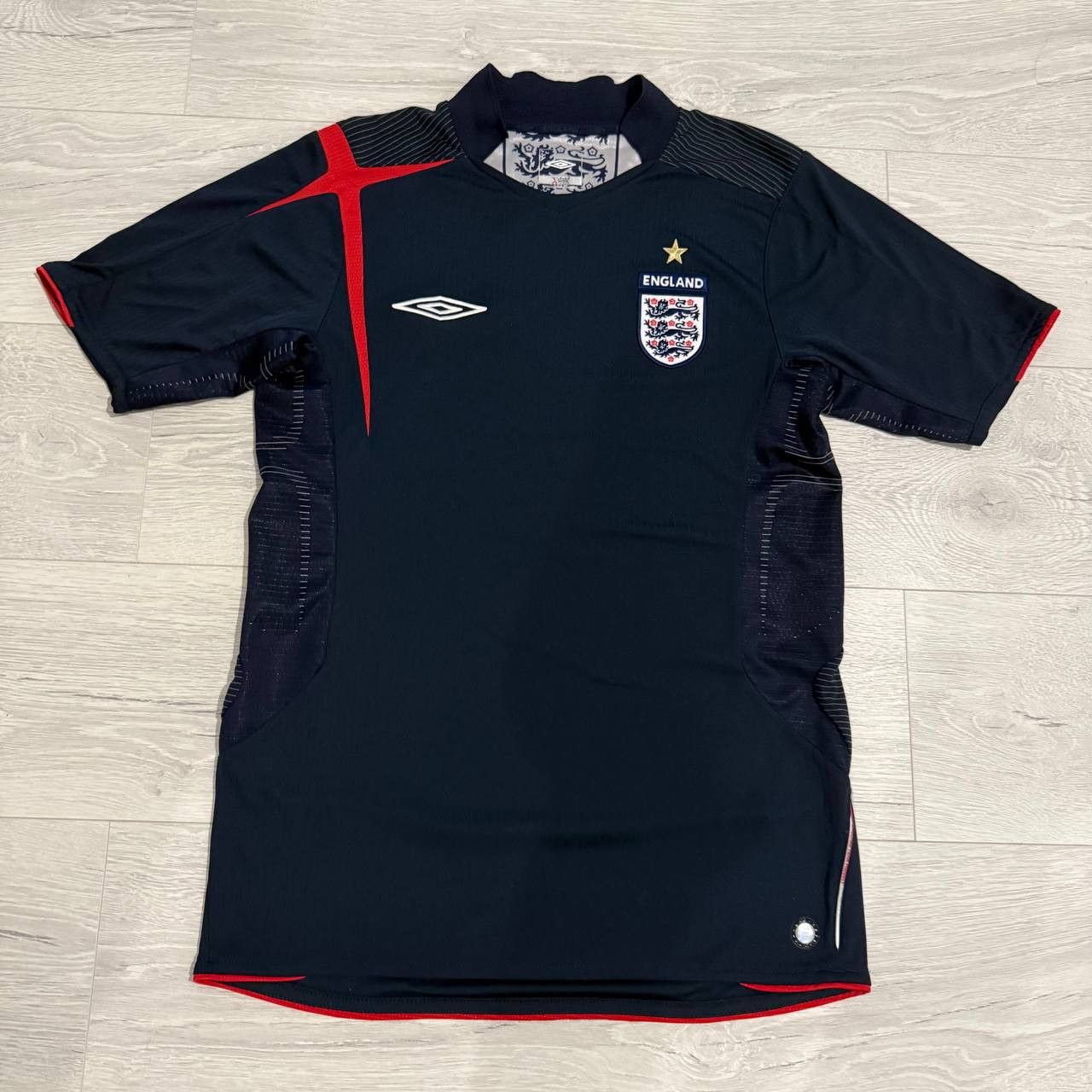 Umbro England Football Shirt 2005/07 Umbro Size S Size US S / EU 44-46 / 1 - 1 Thumbnail